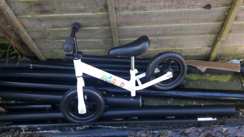 indi adapt balance bike